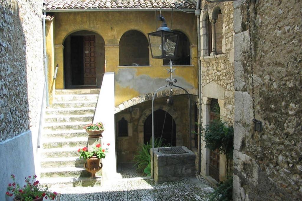 THE DOMUS - casa vacanza in Veroli Exterior foto